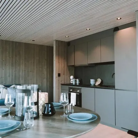 Modern Waterfront Stay In Henningsvaer, Lofoten *